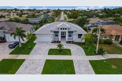 872 Swan Dr, Marco Island, FL 34145 - Photo 3