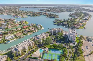 893 Collier Ct, Marco Island, FL 34145 - Photo 23