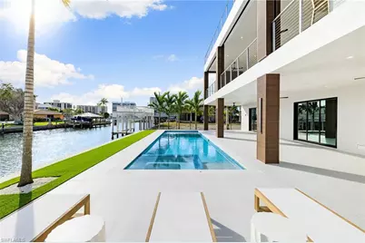 256 Trade Winds Ave, Naples, FL 34108 - Photo 47