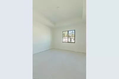 26205 Bonita Fairways Blvd, Bonita Springs, FL 34135 - Photo 11