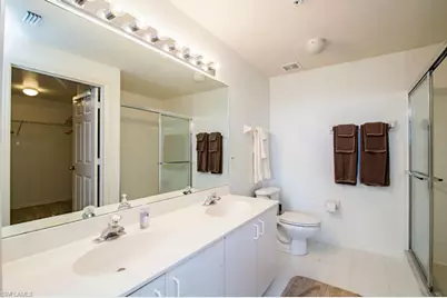 519 Roma Ct #3-301, Naples, FL 34110 - Photo 7