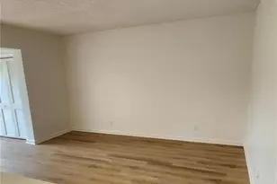 20 Bobolink Ct, Naples, FL 34105 - Photo 7