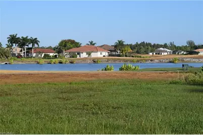 18001 Bluewater Dr, Naples, FL 34114 - Photo 5