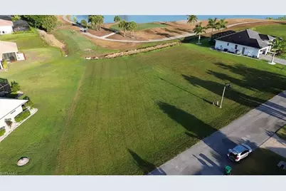 18001 Bluewater Dr, Naples, FL 34114 - Photo 1