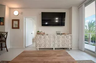 140 Seaview Ct, Marco Island, FL 34145 - Photo 7