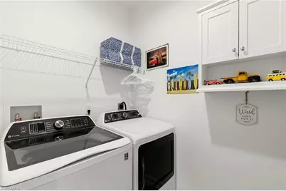 7480 Rockefeller Dr, Naples, FL 34119 - Photo 23