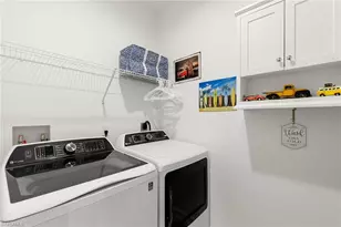 7480 Rockefeller Dr, Naples, FL 34119 - Photo 23