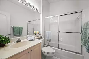 8415 Excalibur Cir, Naples, FL 34108 - Photo 19