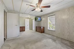 181 Sugarloaf Ln, Naples, FL 34114 - Photo 19