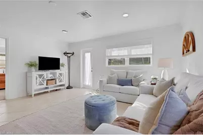 826 109th Ave N, Naples, FL 34108 - Photo 5