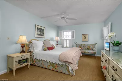 2701 Gulf Shore Blvd N #5, Naples, FL 34103 - Photo 15