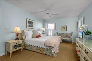 2701 Gulf Shore Blvd N, Naples, FL 34103 - Photo 15