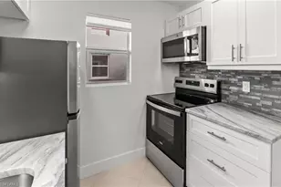 641 12th Ave S, Naples, FL 34102 - Photo 3