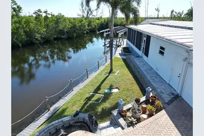 17941 Bryan Ct, Fort Myers Beach, FL 33931 - Photo 9