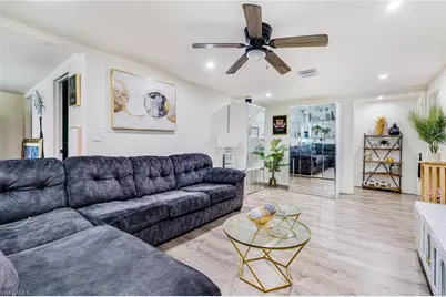 2012 Wright St, Fort Myers, FL 33916 - Photo 3