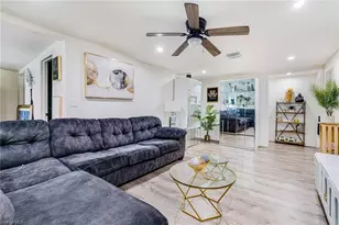 2012 Wright St, Fort Myers, FL 33916 - Photo 3