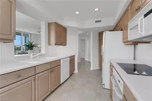 4255 Gulf Shore Blvd N, Naples, FL 34103 - Photo 13