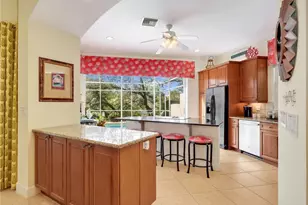 353 Steerforth Ct, Naples, FL 34110 - Photo 5