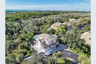 353 Steerforth Ct, Naples, FL 34110 - Photo 39