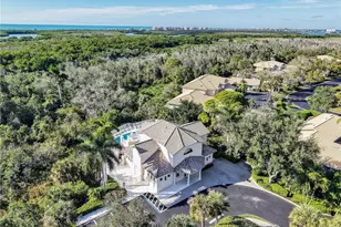 353 Steerforth Ct, Naples, FL 34110 - Photo 39