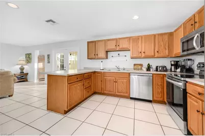 2772 Riverview Dr, Naples, FL 34112 - Photo 7