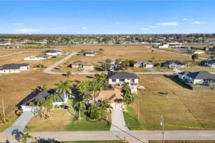 1505 NW 33rd Pl, Cape Coral, FL 33993 - Photo 37