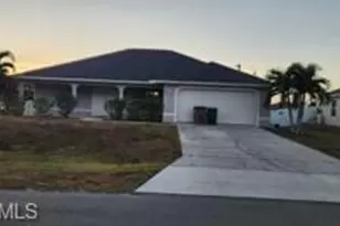 2118 NE 13th Pl, Cape Coral, FL 33909 - Photo 1