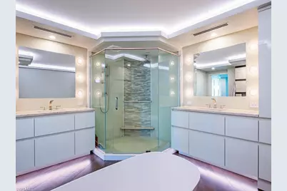 4651 Gulf Shore Blvd N #1102, Naples, FL 34103 - Photo 9