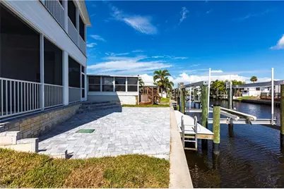 11310 Bougainvillea Ln, Fort Myers Beach, FL 33931 - Photo 25