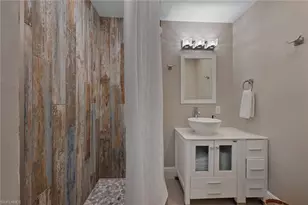 712 110th Ave N, Naples, FL 34108 - Photo 9