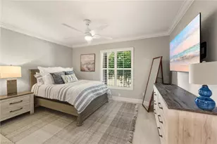 9103 Vanderbilt Dr, Naples, FL 34108 - Photo 17