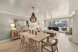 9103 Vanderbilt Dr, Naples, FL 34108 - Photo 5