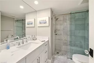 9103 Vanderbilt Dr, Naples, FL 34108 - Photo 19