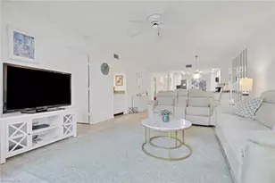 420 Fox Haven Dr, Naples, FL 34104 - Photo 15