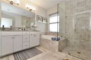 7352 Rockefeller Dr, Naples, FL 34119 - Photo 25