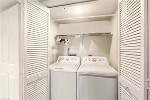 21 Bluebill Ave, Naples, FL 34108 - Photo 25