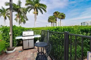 21 Bluebill Ave, Naples, FL 34108 - Photo 31