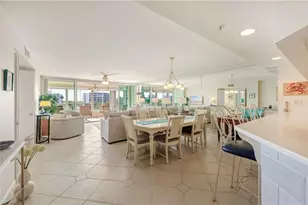 21 Bluebill Ave, Naples, FL 34108 - Photo 3