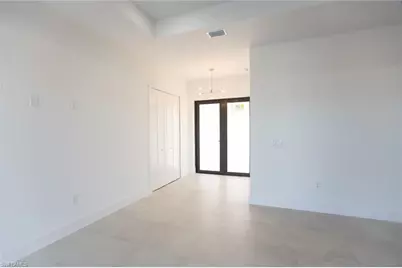 1817 NE 17th St, Cape Coral, FL 33909 - Photo 5