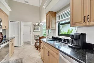 185 Fox Den Cir, Naples, FL 34104 - Photo 13