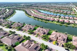 17400 Cherrywood Ct, Bonita Springs, FL 34135 - Photo 23