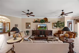 9105 Prima Way, Naples, FL 34113 - Photo 9