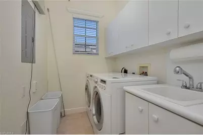 642 Vintage Reserve Cir #3D, Naples, FL 34119 - Photo 17