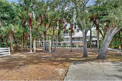 685 11th St NW, Naples, FL 34120 - Photo 49