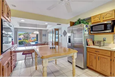 2273 Royal Ln, Naples, FL 34112 - Photo 11