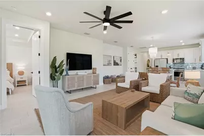 12330 Canal Grande Dr, Fort Myers, FL 33913 - Photo 11