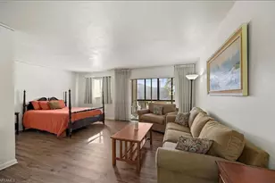 2079 Barkeley Ln, Fort Myers, FL 33907 - Photo 7