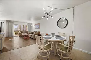 2079 Barkeley Ln, Fort Myers, FL 33907 - Photo 9