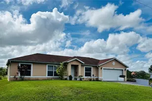 466 Redwing St, Lehigh Acres, FL 33974 - Photo 1