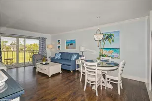 190 Turtle Lake Ct, Naples, FL 34105 - Photo 9